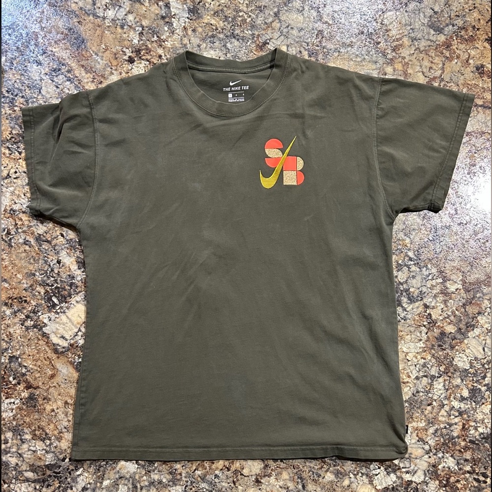 Nike tee in good condition.